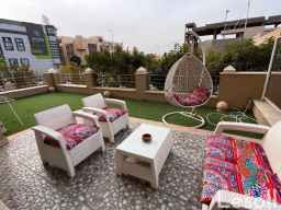 ستوديو فندقي فاخر للإيجار - فيلدج جيت – التجمع الخامس - أرضي بحديقة خاصة 134م2