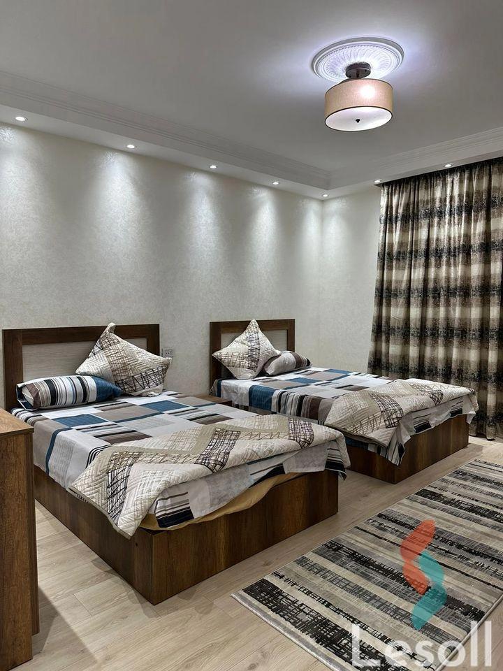 شقة للايجار اليومي بمساحة 165 متر و غرفتان في المهندسين الجيزة - صورة 2