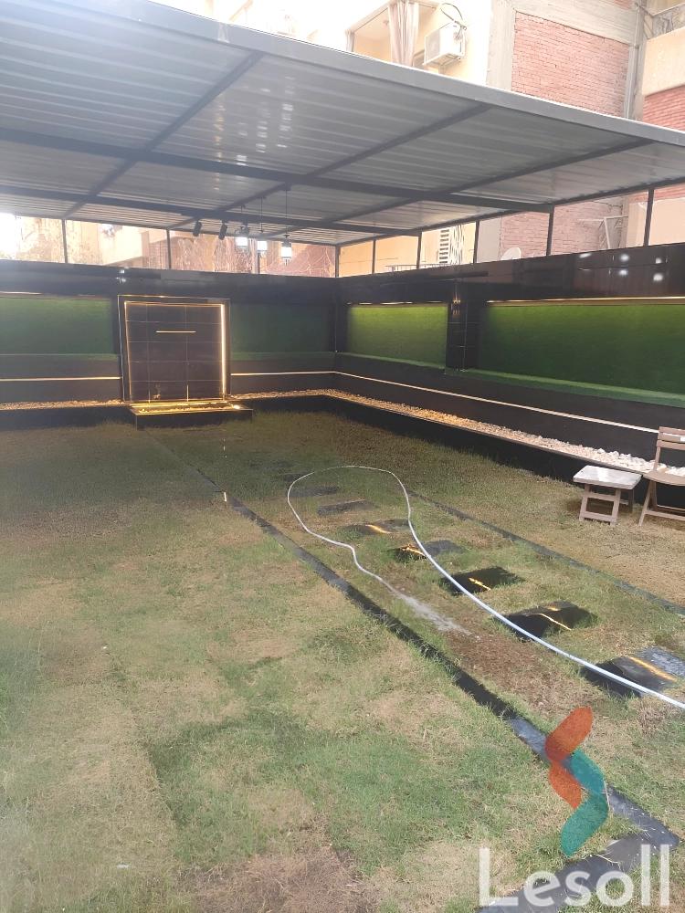 Apartment with garden for sale with an area 170 meters and 3 rooms in October 6 Giza