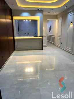 شقة فاخرة 170م أرضي + جاردن 100م ومدخل خاص في الحي الثاني – أكتوبر / مجاورة رابعة