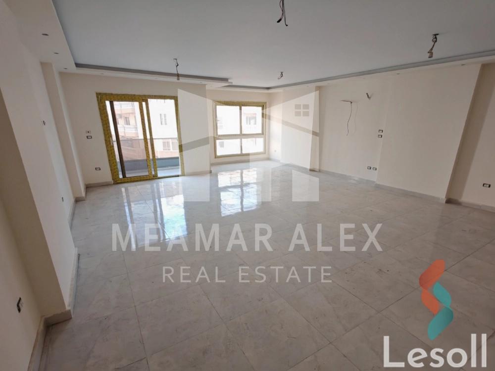 Apartment for sale with an area 200 meters and 3 rooms in Glim Alexandria