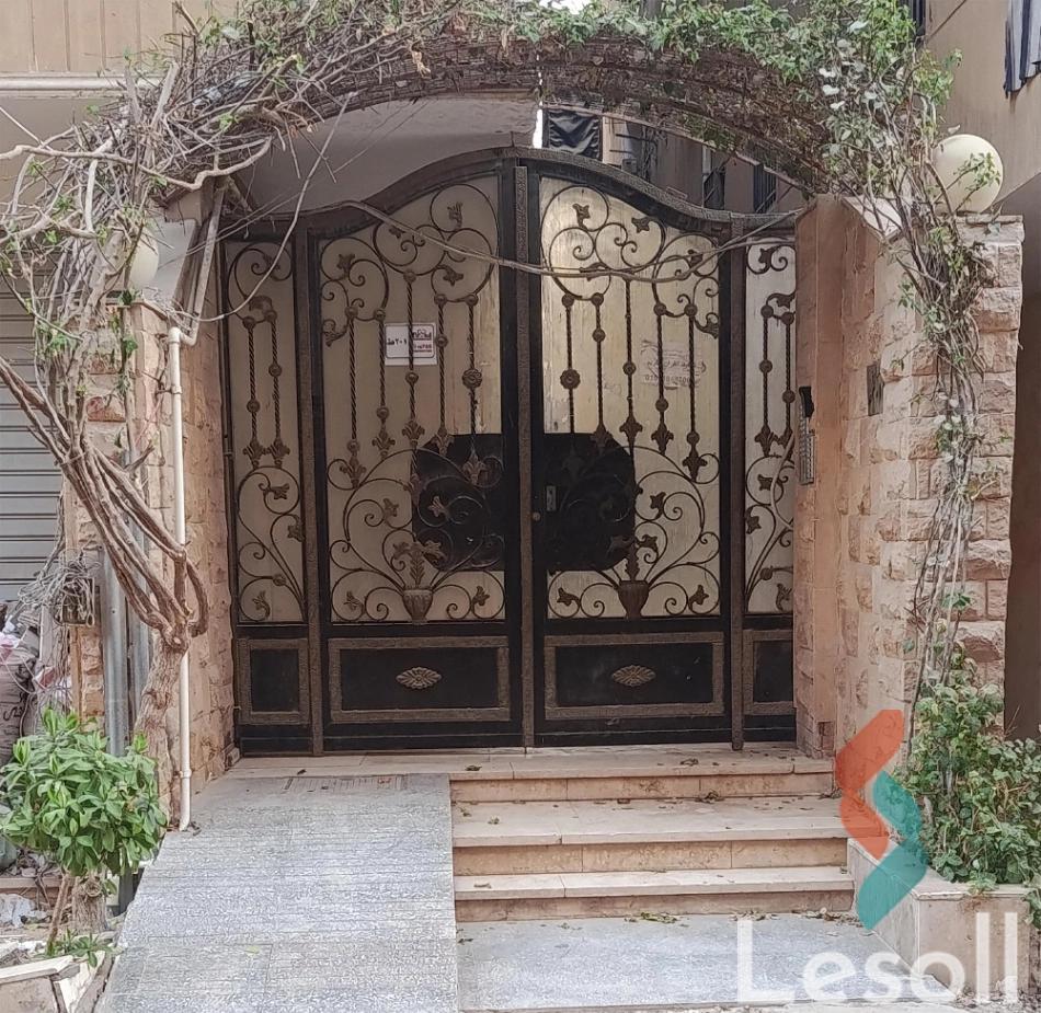 Apartment for sale with an area 105 meters and 2 room in Hadayek Alahram Giza