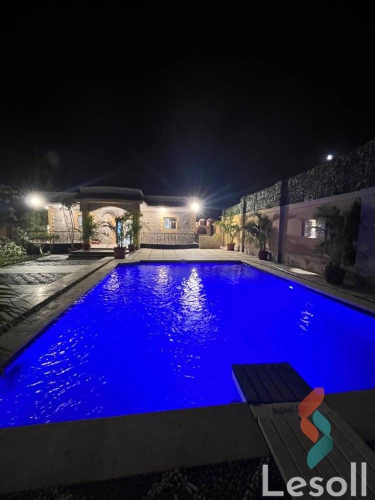 Chalet for sale with an area 1,000 meters and 4 rooms in Cheikh Zayed Giza