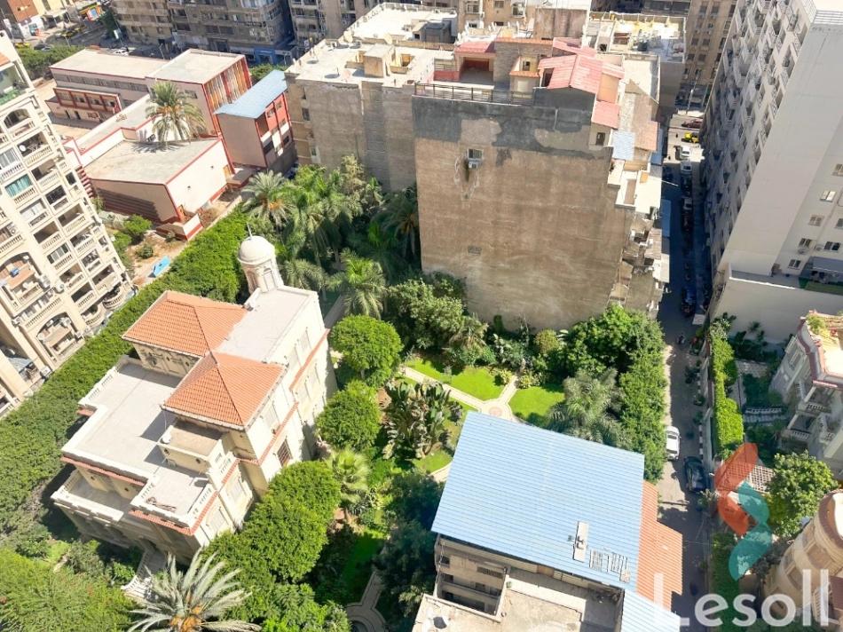 Apartment for sale with an area 500 meters and 4 rooms in Glim Alexandria