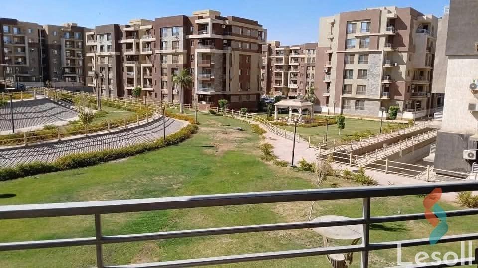 Apartment for yearly rent with an area 130 meters and 3 rooms in Cheikh Zayed Giza