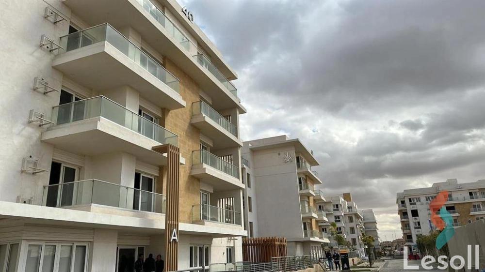 Apartment for sale with an area 160 meters and 3 rooms in October 6 Giza