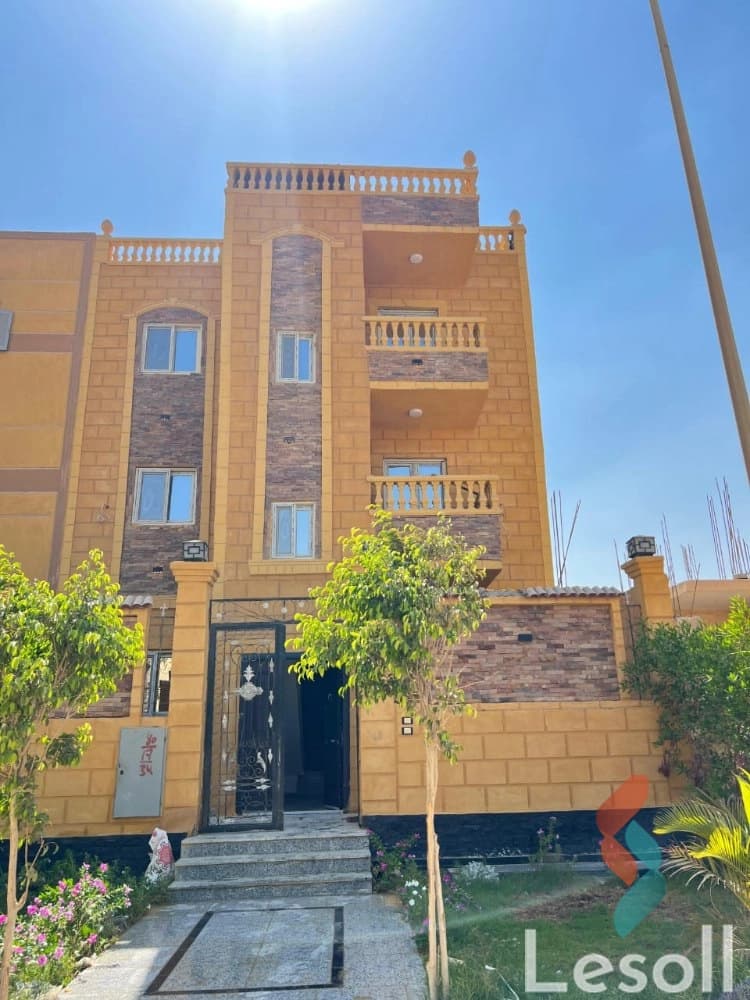 للبيع فيلا 3 ادوار في حدائق اكتوبر(المنطقه الرابعه قطاع ب) للبيع فيلا 3 ادوار في حدائق اكتوبر(المنطقه الرابعه قطاع ب)
