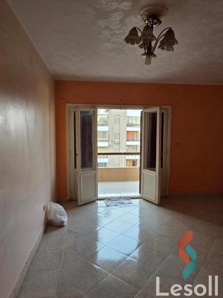 Apartment for sale with an area 105 meters and 2 room in Hadayek Alahram Giza
