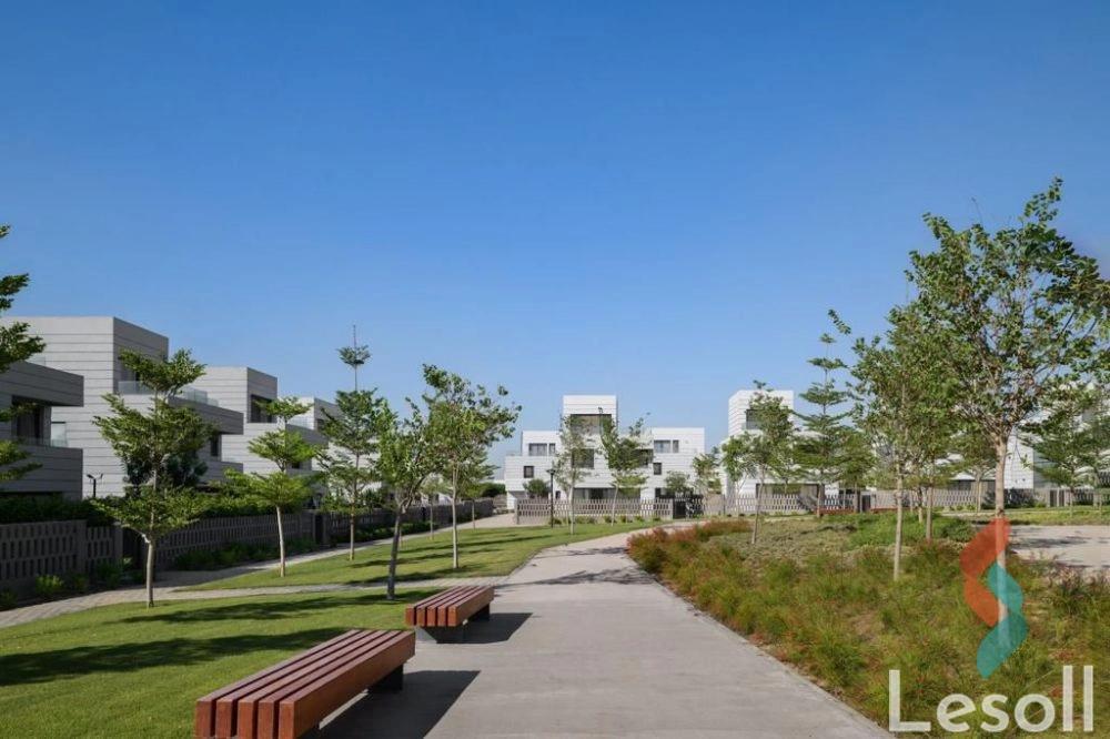 Villa for sale with an area 320 meters and 4 rooms in October 6 Giza