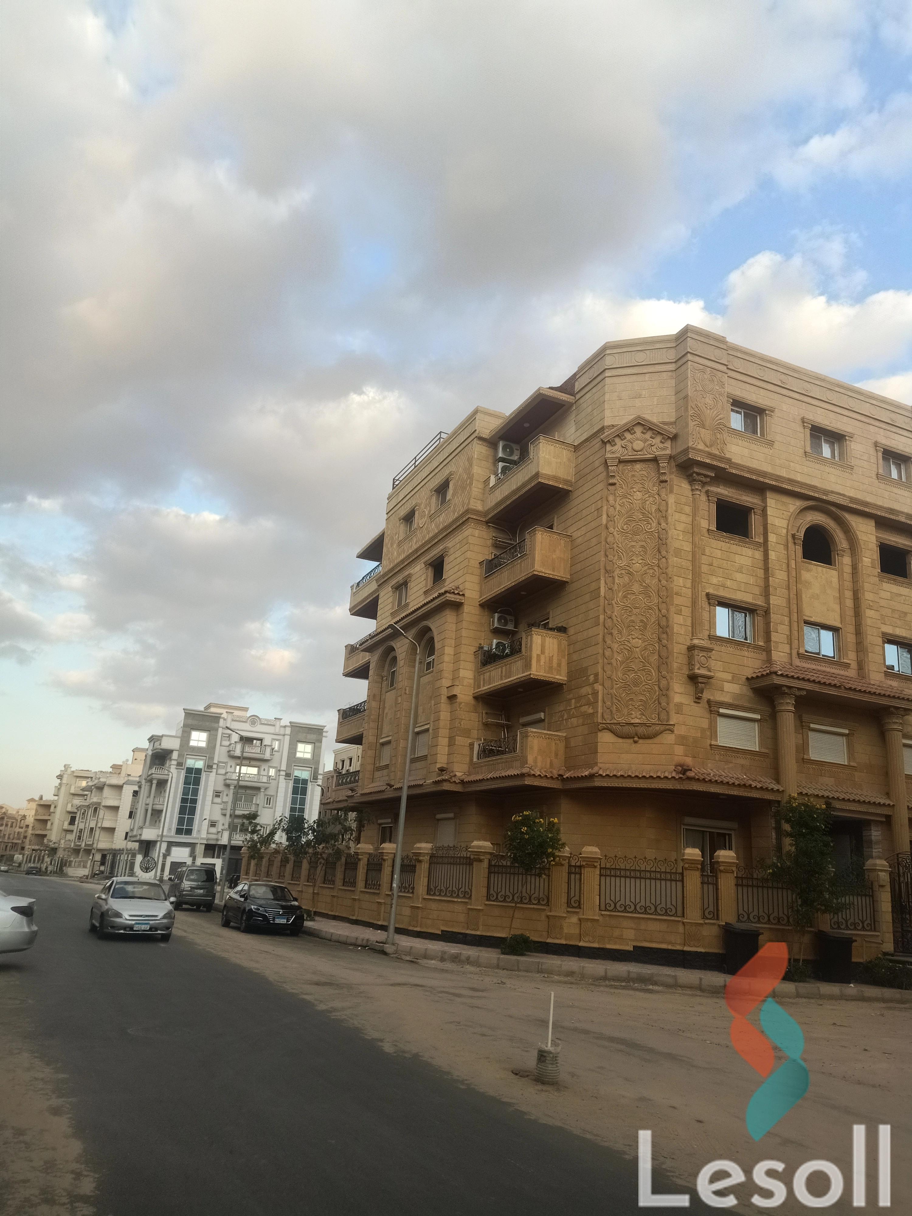 Apartment for sale with an area 250 meters and 3 rooms in Cheikh Zayed Giza