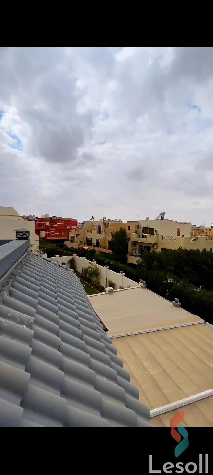 Townhouse for sale with an area 394 meters and 5 rooms in Cheikh Zayed Giza