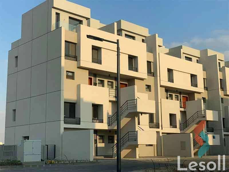 شقة للبيع بمساحة 135 متر و غرفتان في مدينة الشروق القاهرة