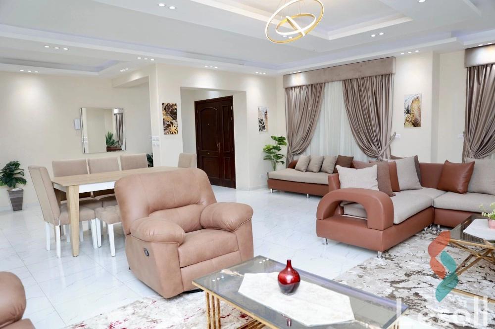 Villa for yearly rent with an area 352 meters and 4 rooms in Madinty Cairo