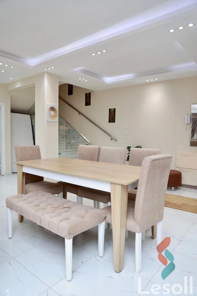 Villa for yearly rent with an area 352 meters and 4 rooms in Madinty Cairo