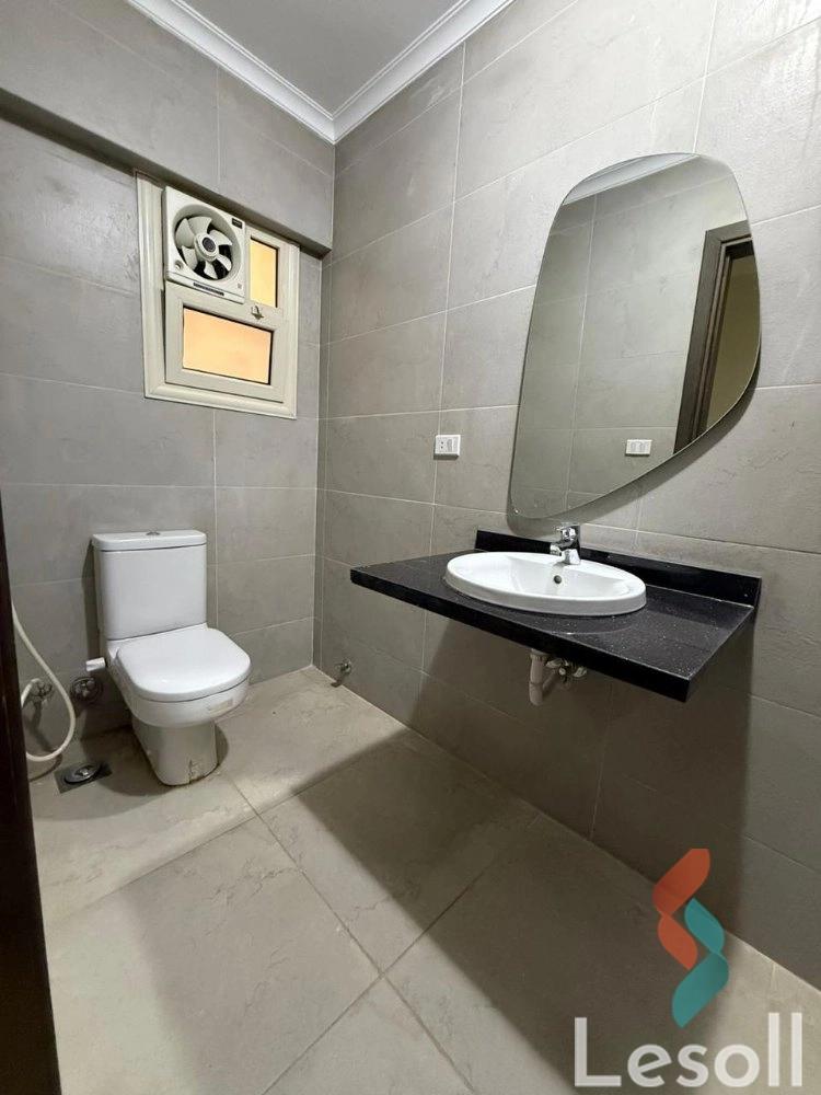 Studio for sale with an area 58 meters and 1 room in 1st Settlement Cairo