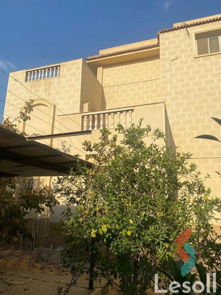 فيلا للبيع بمساحة 640 متر و 8 غرف في 6 اكتوبر الجيزة