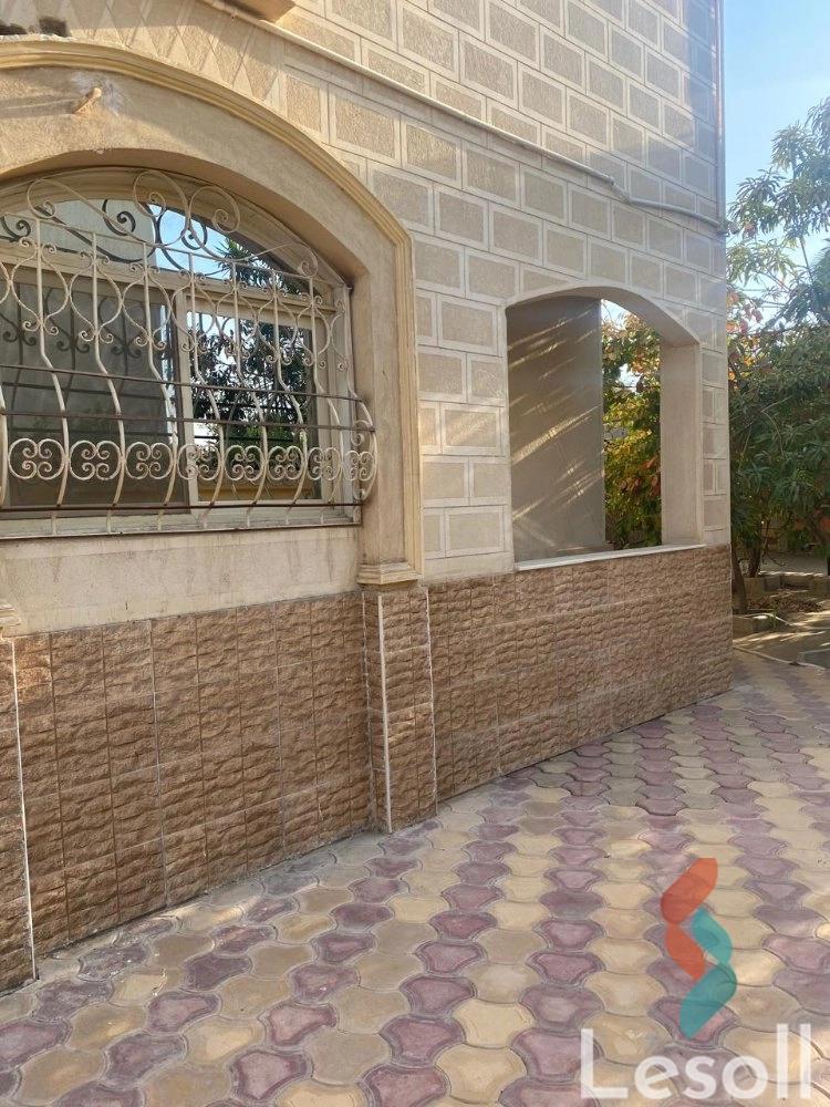 فيلا للبيع بمساحة 640 متر و 8 غرف في 6 اكتوبر الجيزة