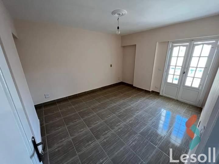 Apartment for monthly rent with an area 200 meters and 3 rooms in Nasr City Cairo - Image 4