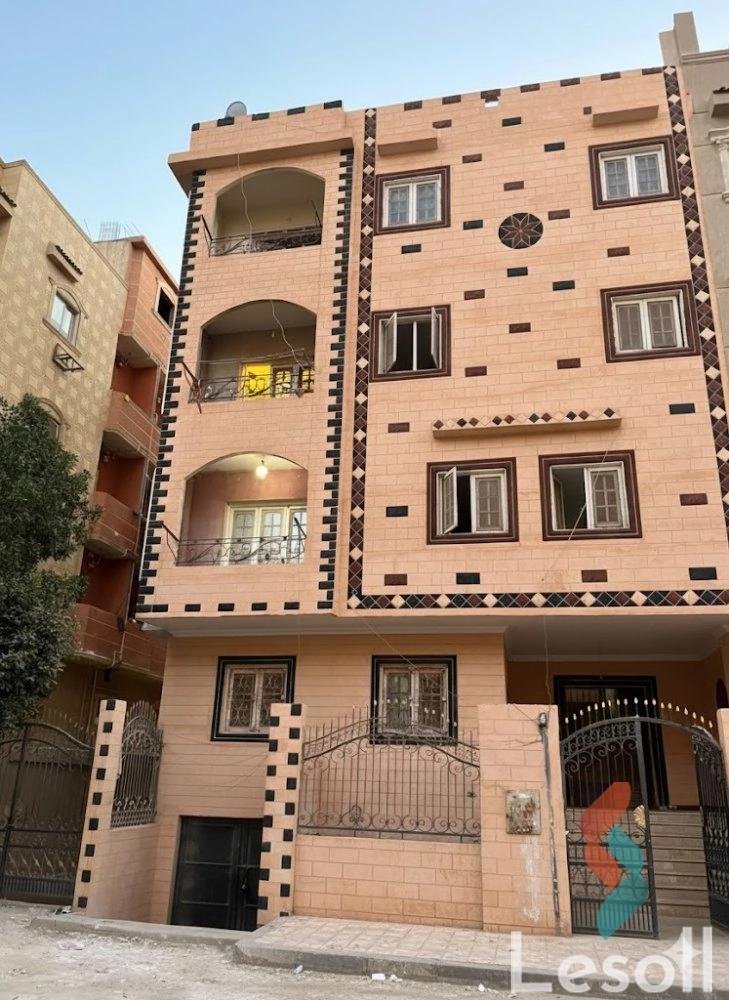 Building for sale with an area 280 meters and in October 6 Giza - Image 2