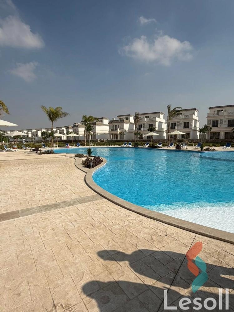 Townhouse for sale with an area 230 meters and 4 rooms in October 6 Giza