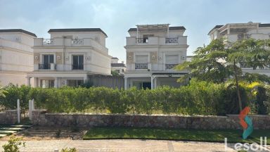 Townhouse for sale with an area 230 meters and 4 rooms in October 6 Giza