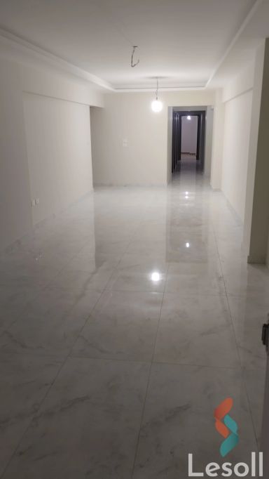 Apartment for sale with an area 175 meters and 3 rooms in Laurent Alexandria