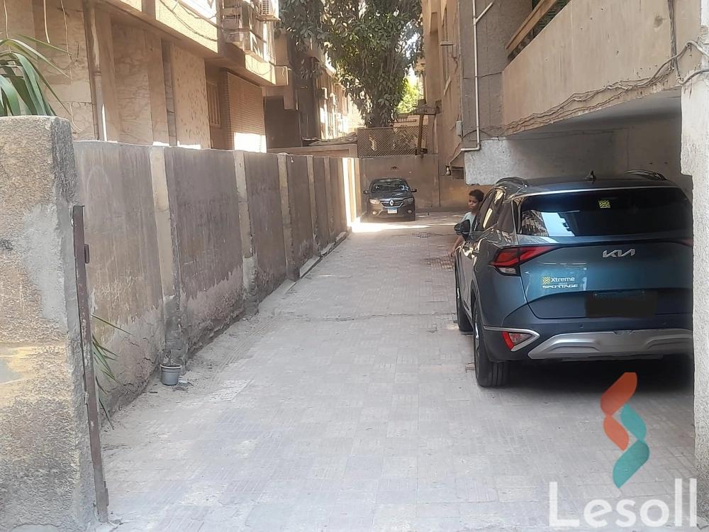 Garage for sale with an area 300 meters in Mohandessin Giza