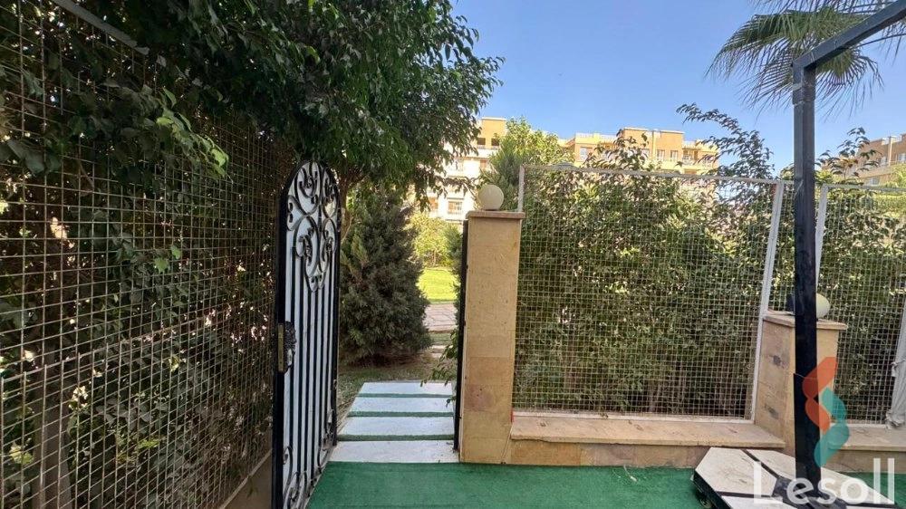 شقة بحديقة للبيع بمساحة 116 متر و 3 غرف في مدينتي القاهرة