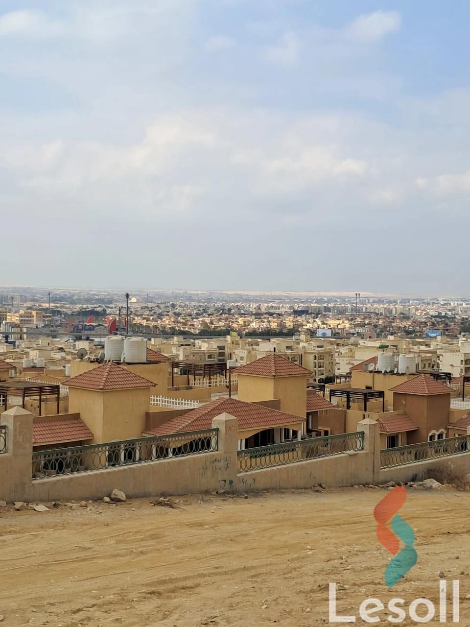 شقة بحديقة للبيع بمساحة 198 متر و 3 غرف في الشيخ زايد الجيزة