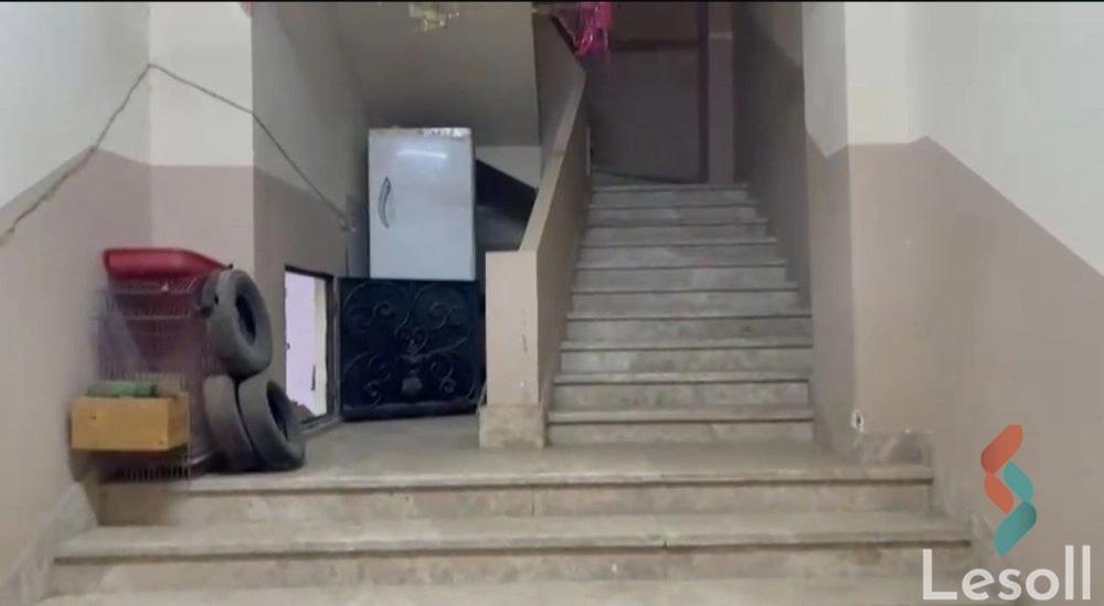 Building for sale with an area 90 meters and 3 rooms in Warraq Giza