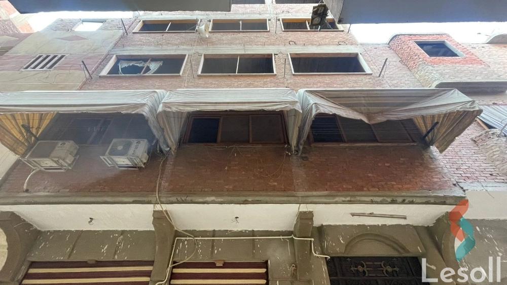 Building for sale with an area 90 meters and 3 rooms in Warraq Giza