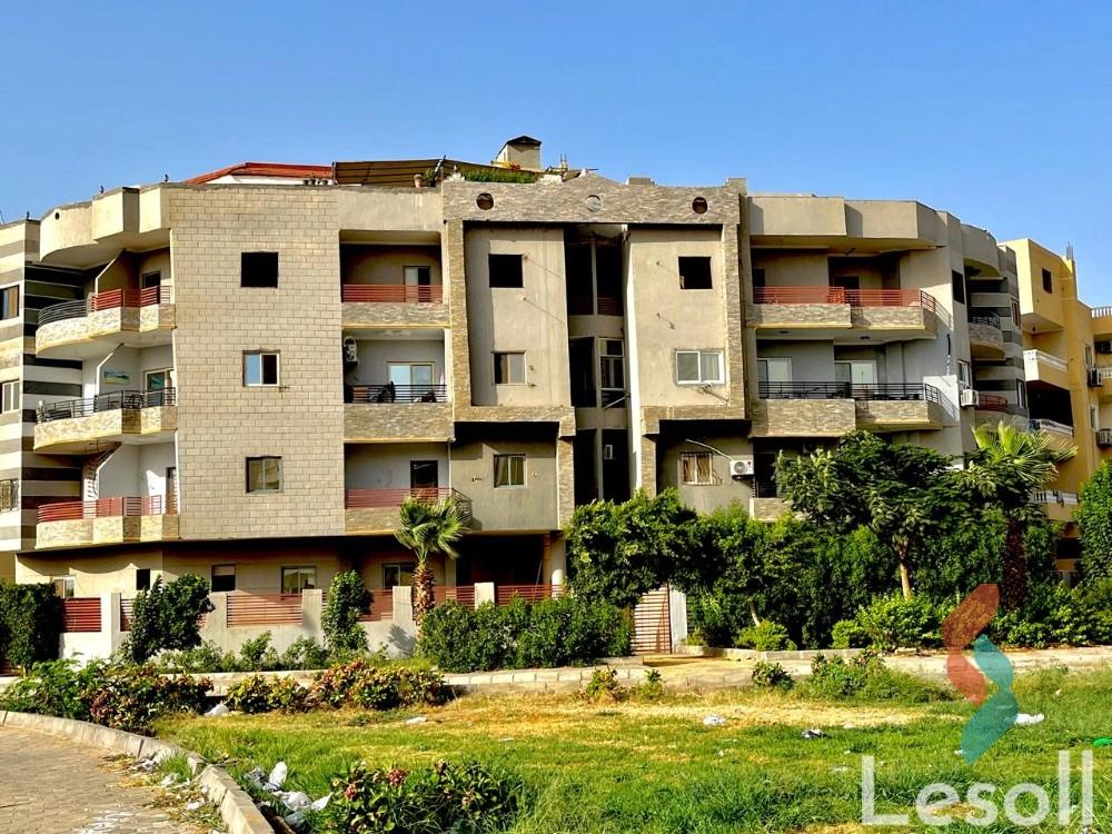 شقة للبيع بمساحة 205 متر و 3 غرف في مدينة الشروق القاهرة