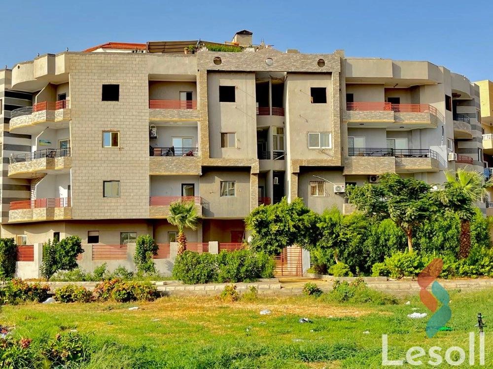 شقة للبيع بمساحة 205 متر و 3 غرف في مدينة الشروق القاهرة