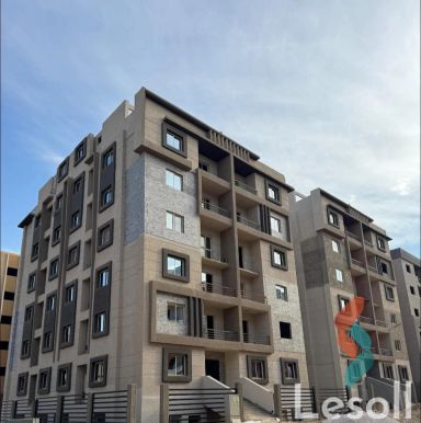 شقة للبيع بمساحة 90 متر و غرفتان في حدائق اكتوبر الجيزة