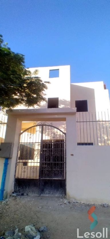 Apartment with garden for sale with an area 150 meters and 2 room in Assiut El Gednumbera Assiut