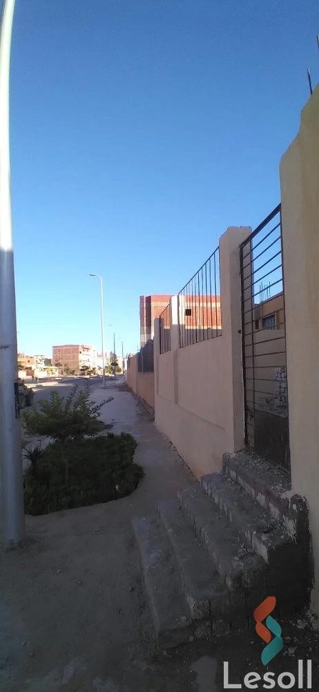 شقة بحديقة للبيع بمساحة 150 متر و غرفتان في أسيوط الجديدة اسيوط