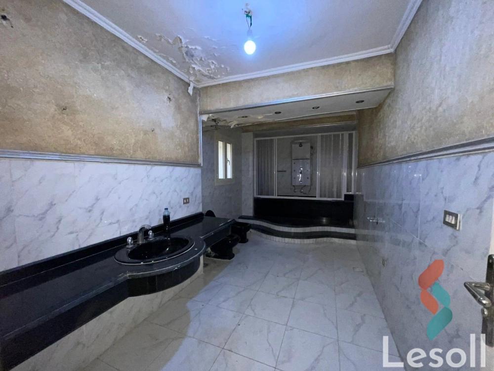 Apartment for sale with an area 300 meters and 4 rooms in Glim Alexandria