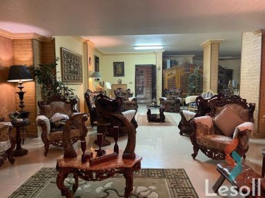 Villa for sale with an area 850 meters and 10 rooms in 5th Settlement Cairo