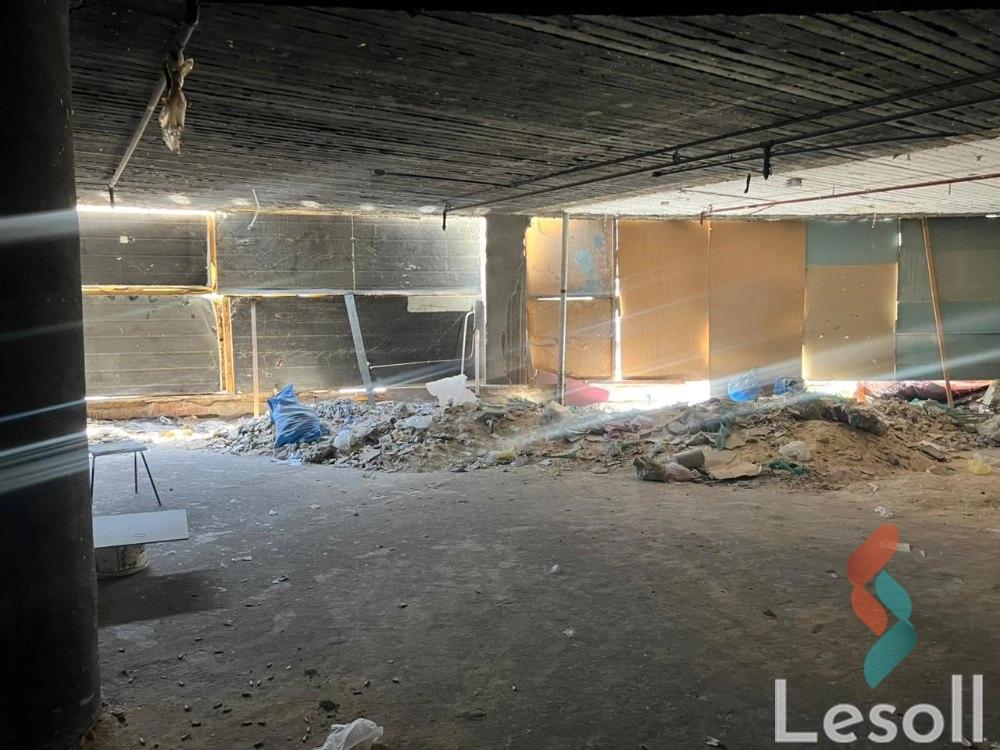 Shop for sale with an area 257 meters in 1st Settlement Cairo