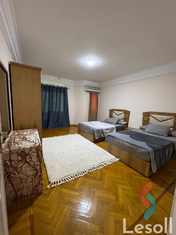 Apartment for monthly rent with an area 200 meters and 3 rooms in Mohandessin Giza