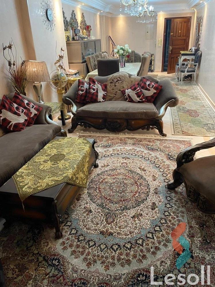 شقة للبيع بمساحة 200 متر و 3 غرف في مدينة نصر القاهرة