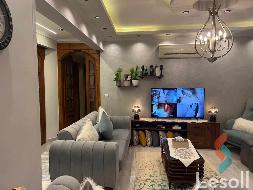 شقة للبيع بمساحة 120 متر و غرفتان في المهندسين الجيزة