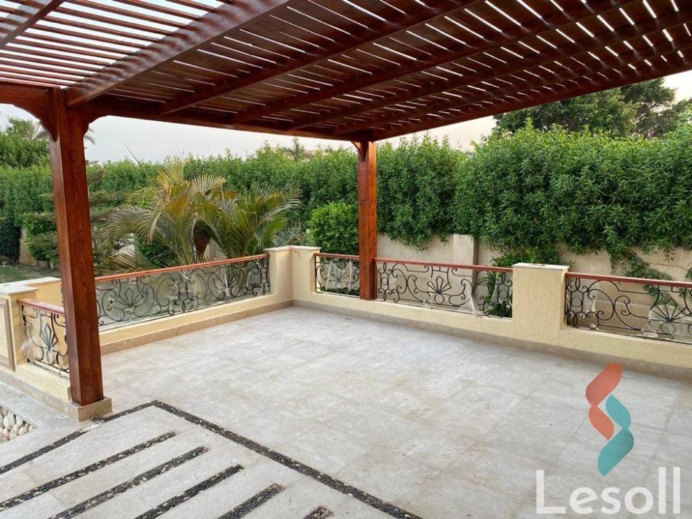 Villa for sale with an area 220 meters and 5 rooms in Cheikh Zayed Giza