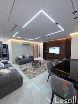 شقه مفروشة فاخره VIP للايجار اليومى والشهرى بارقى احياء الدقى شارع مصدق الرئيسى سكن جديد