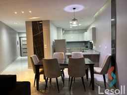 شقه للإيجار – كمبوند سكاي فيو التجمع الاول