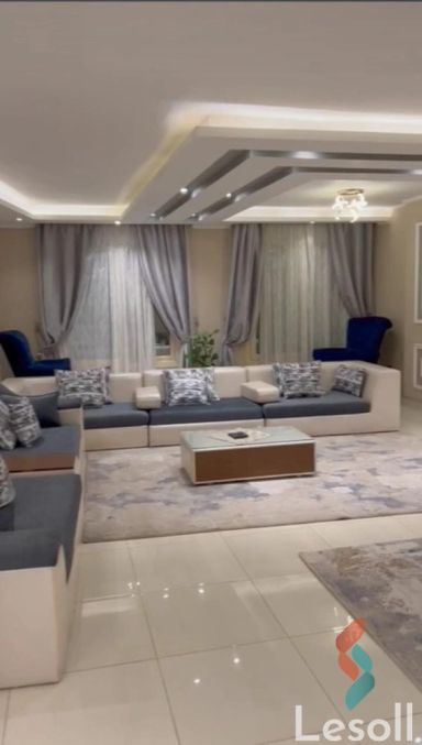 Apartment for monthly rent with an area 235 meters and 3 rooms in Mohandessin Giza