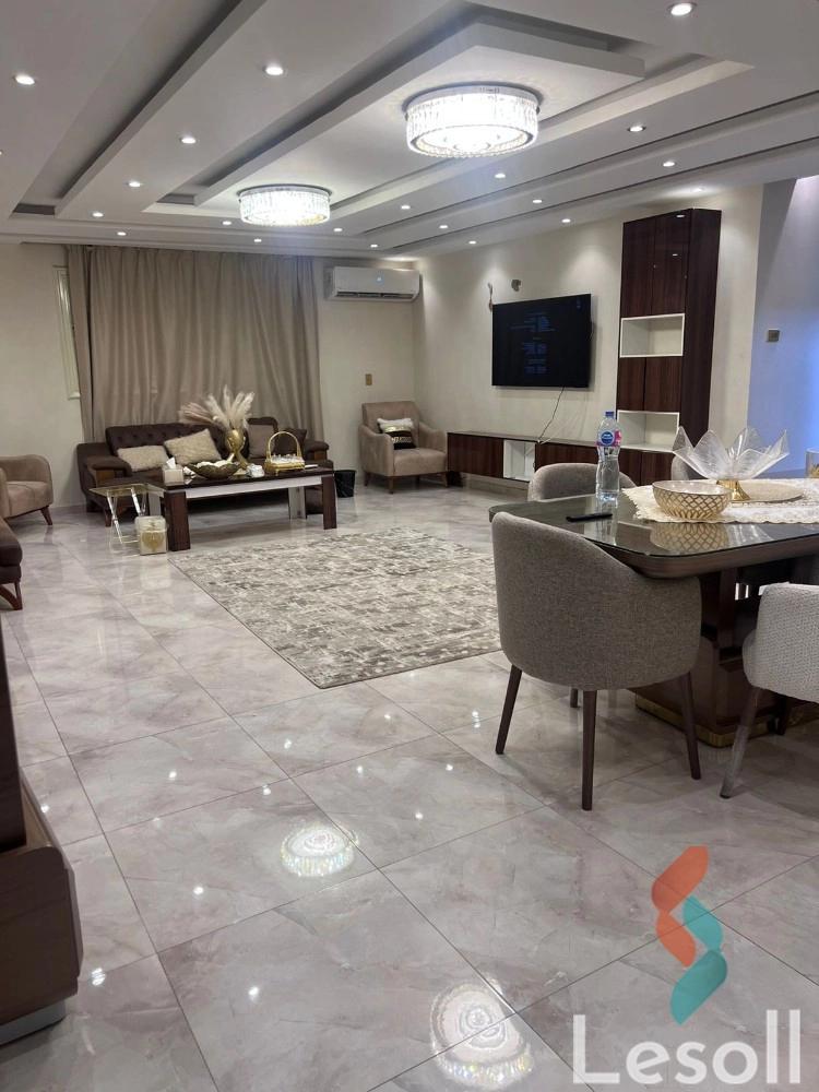 Apartment for monthly rent with an area 185 meters and 3 rooms in Mohandessin Giza