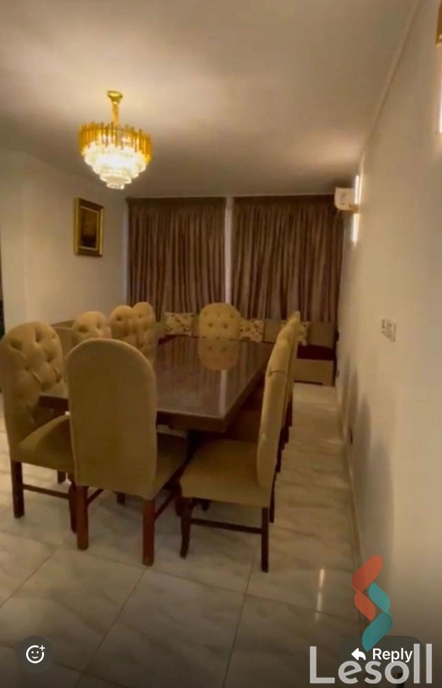 Apartment for monthly rent with an area 300 meters and 5 rooms in Mohandessin Giza