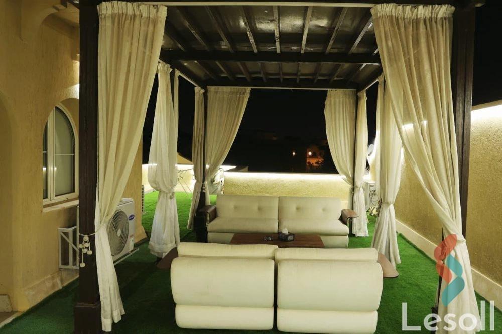 Twin house for monthly rent with an area 300 meters and 5 rooms in Madinty Cairo