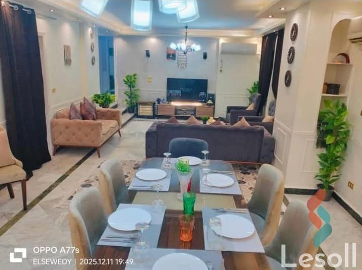 Apartment for monthly rent with an area 170 meters and 3 rooms in Mohandessin Giza